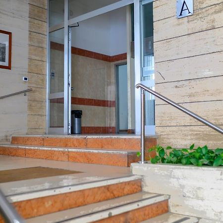 Naples & Love Rooms Наполи Екстериор снимка