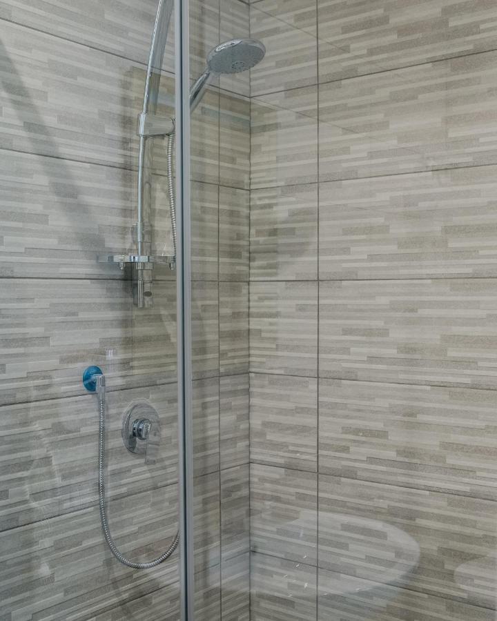 Naples & Love Rooms Наполи Екстериор снимка