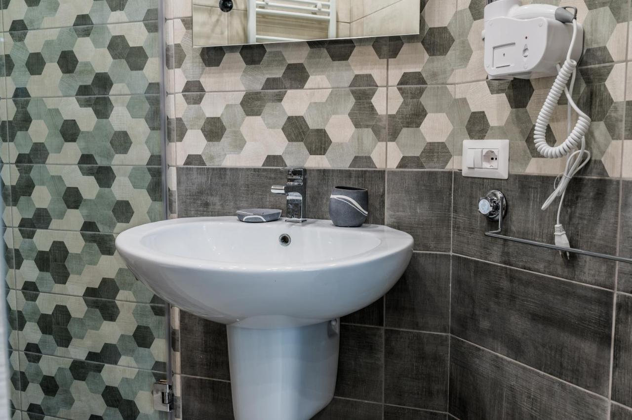 Naples & Love Rooms Наполи Екстериор снимка