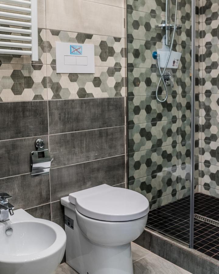 Naples & Love Rooms Наполи Екстериор снимка